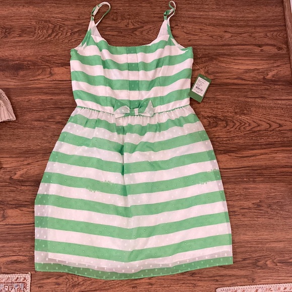 Lilly Pulitzer Dresses & Skirts - NWT Lilly Pulitzer size 4